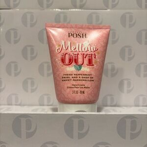 Perfectly Posh Mellow Out Hand Creme - Soft Pink